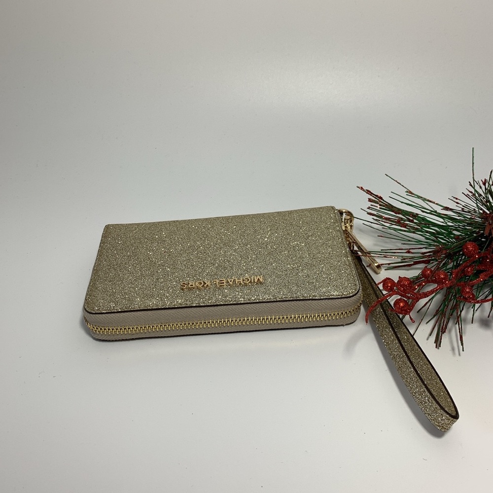Michael Kors Giftables Glitter Large Phone Wallet - Picture 4 of 7